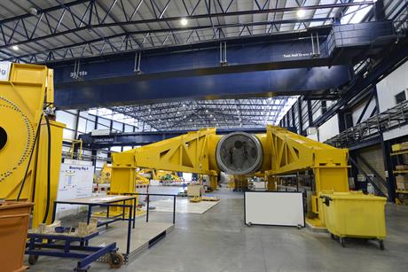 Vestas has built a test hub at its Isle of Wight research centre for the 80-metre V164 blade. 