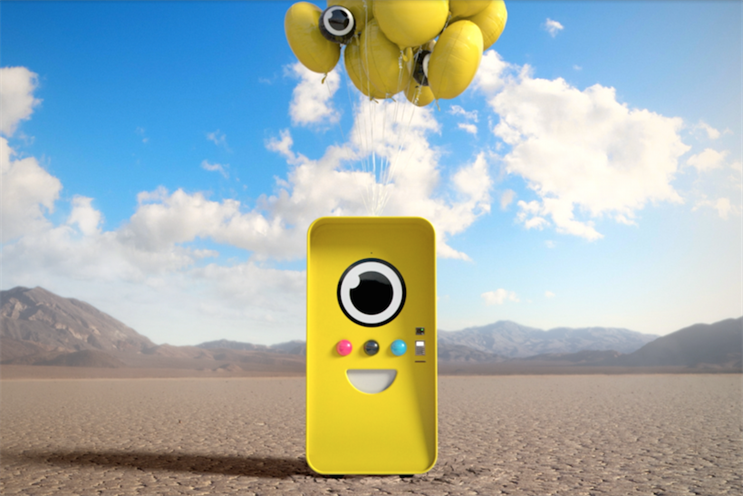 Snap closes first trading day up 44% valuing it at $28bn