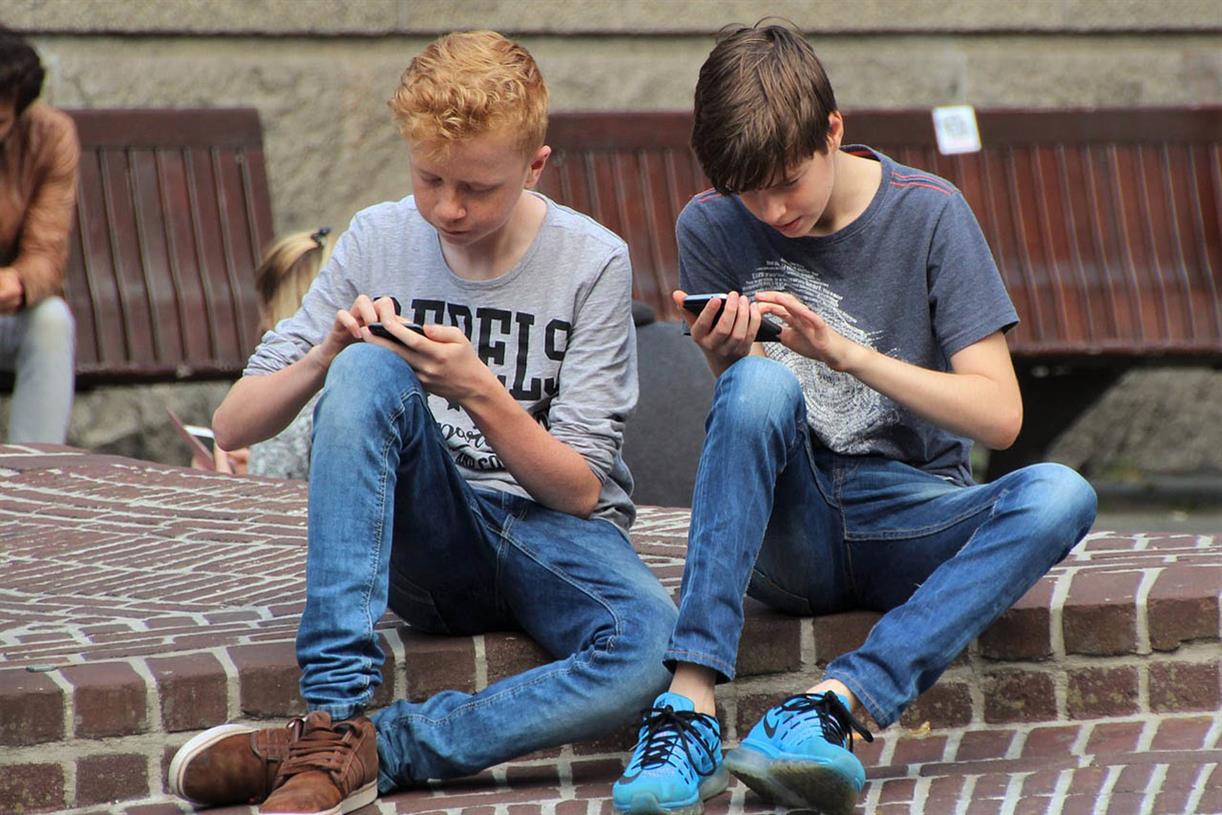 Brits to double the time spent watching videos on smartphones