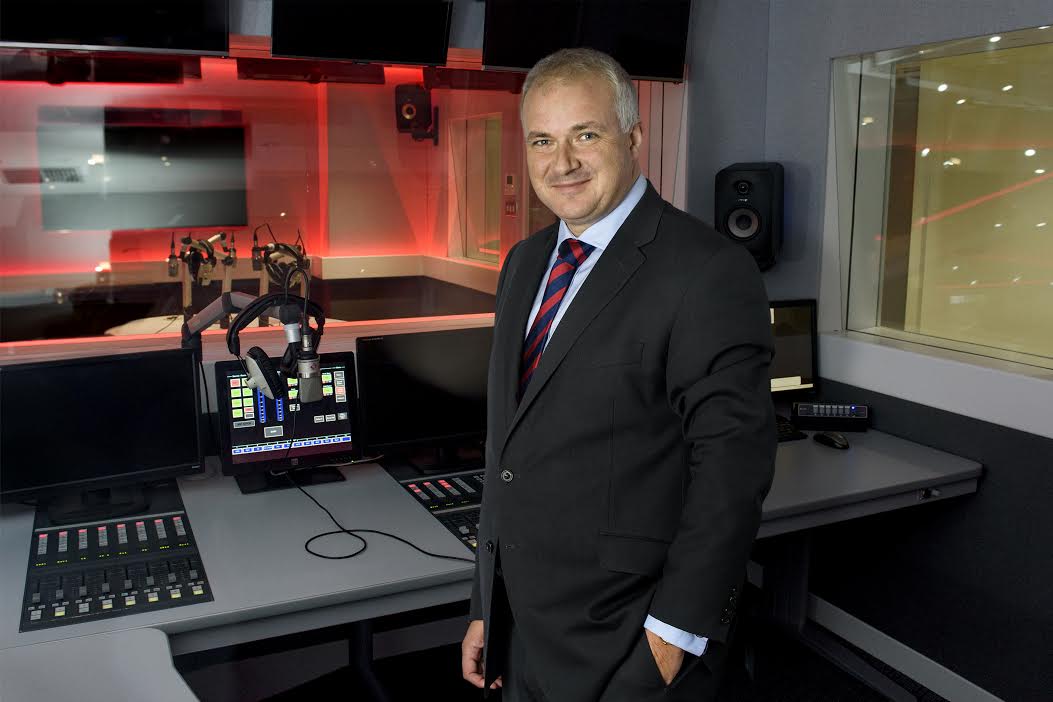 Wireless promotes Taunton to CEO