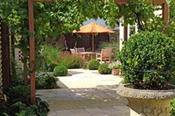 Hard Landscaping Show Image: Deakin Lock
