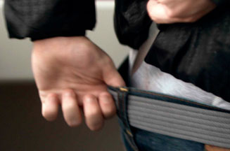 Metropolitan Police awards knife task to AMV BBDO