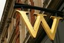 Waterstone's includes Amazon Kindle in digital strategy