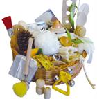 Positive Relationships: A parent's guide to ... treasure baskets