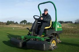 John Deere 2500 E-Cut Hybrid