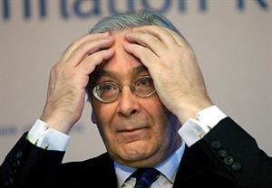 Bank of England cuts 2012 growth forecast