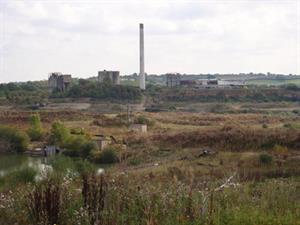 Oxfordshire County Council is recommended to accept delay to provision of rail borne imports to aggregate recycling facility