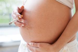 Pregnancy a 'missed opportunity' for GPs to help smokers quit, say researchers