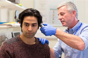 Fever in adults - red flag symptoms