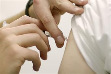 Higher proportion of at-risk patients vaccinated against flu by GPs this season