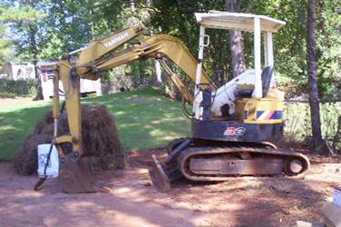 Landscape contractors have lost up to 60% of work due to hosepipe ban restrictions - image: Morguefile