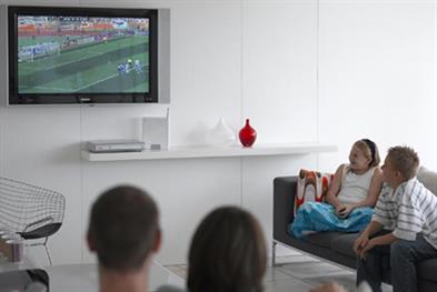 TV viewing: time spent watching linear commercial TV reaches new high