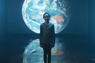 Earth Hour 2016 campaign sees woman from future describe hopeful climate story