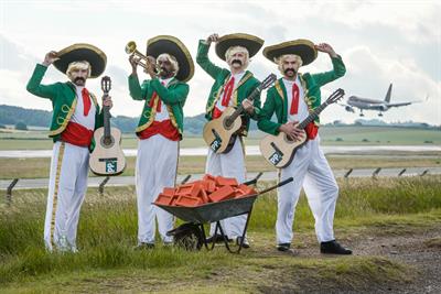 Trump serenaded in Scotland by Paddy Power's Mexican mariachi band
