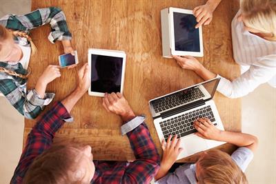 Digital kinship: Tech time is strengthening families