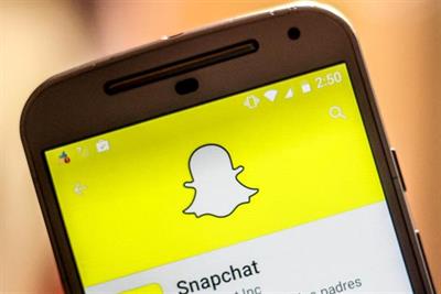 Snapchat shares tumble after underwhelming revenue and user numbers