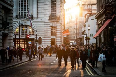 Stormy waters ahead for UK retailers as deflation drags on