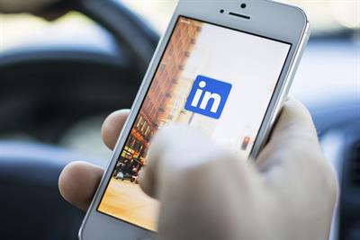 Here's what we learned analyzing 30 CMOs on LinkedIn