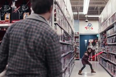 Dad yearns to share his love of Star Wars in Toys 'R' Us ad