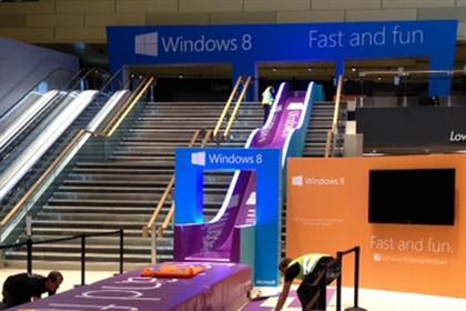 Microsoft: giant slide at Bluewater promotes the new Windows 8 operating system