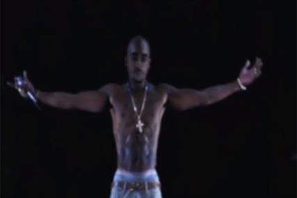 Twitter went into a meltdown as Tupac 'played' Coachella