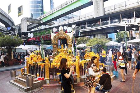 Erawan Shrine, Bangkok, Thailand
