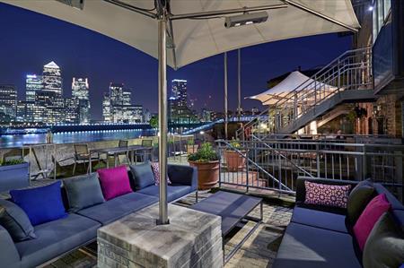 DoubleTree by Hilton London Docklands Riverside