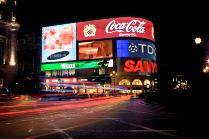 Piccadilly Circus...Coke sign being turned off