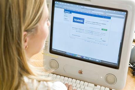 Graduates have the advantage of being social media-savvy
