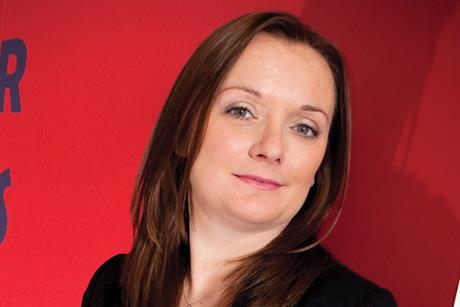 Publishing and the digital transition: are newspapers failing to keep up?