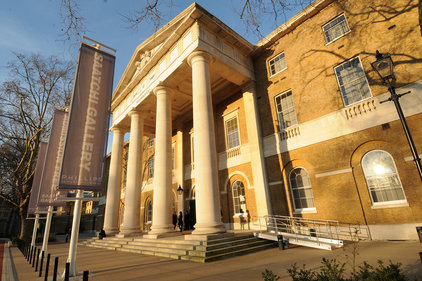 Luxury travel show: at the Saatchi Gallery
