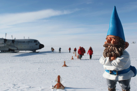 Globetrotter: The gnome was taken around the world