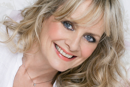 Appears in ad: Twiggy