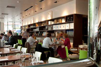 Bookings: diners can reserve in real-time online