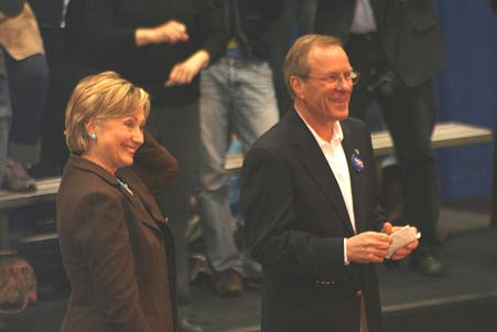 Oregon governor Ted Kulongoski with US secretary of state Hillary Clinton 