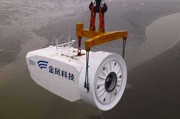 A Goldwind nacelle being installed at Rudong nearshore wind farm