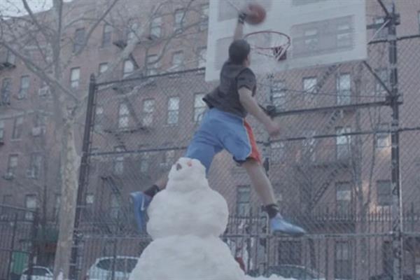 Footlocker 'snow dunk' by BBDO New York