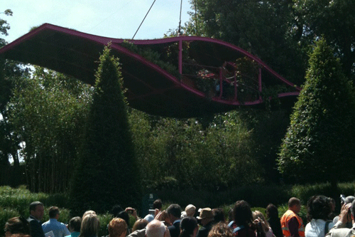 Wind gusts of up to 25mph had prevented Diarmuid Gavin's centrepiece from taking off - image: HW