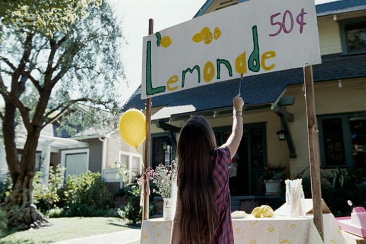 HSBC: Saatchi & Saatchi, Grey and JWT remain in the contest after the exit of BBDO