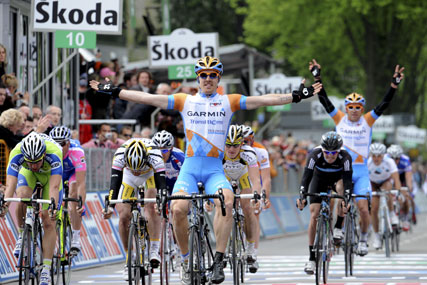 Garmin…sponsors Garmin Transitions cycling team