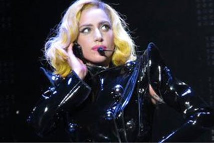 Lady Gaga: launches perfume