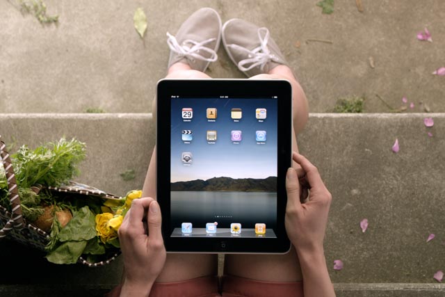 Internet access: tablet is setting a challenge to the PC as favoured internet device