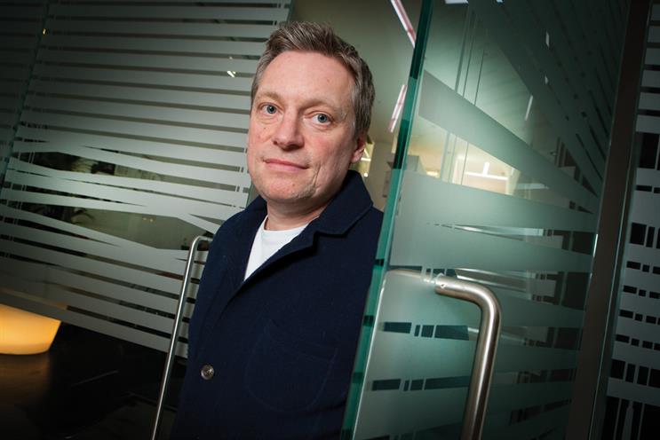 O&M: promotes Rob Smith