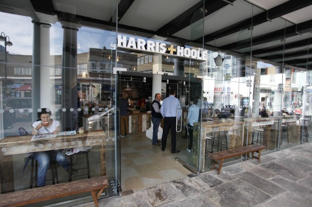 Harris+Hoole: plans to close six stores