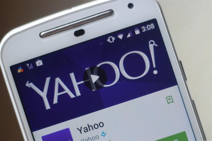 Yahoo reports revenue of $1.3bn and says Verizon deal is on track