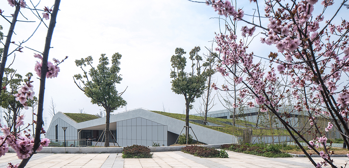 Designing for Hiding：Suzhou Dongtaihu Lake Warehouse for Flood Control - Tus-Design Group Co., Ltd
