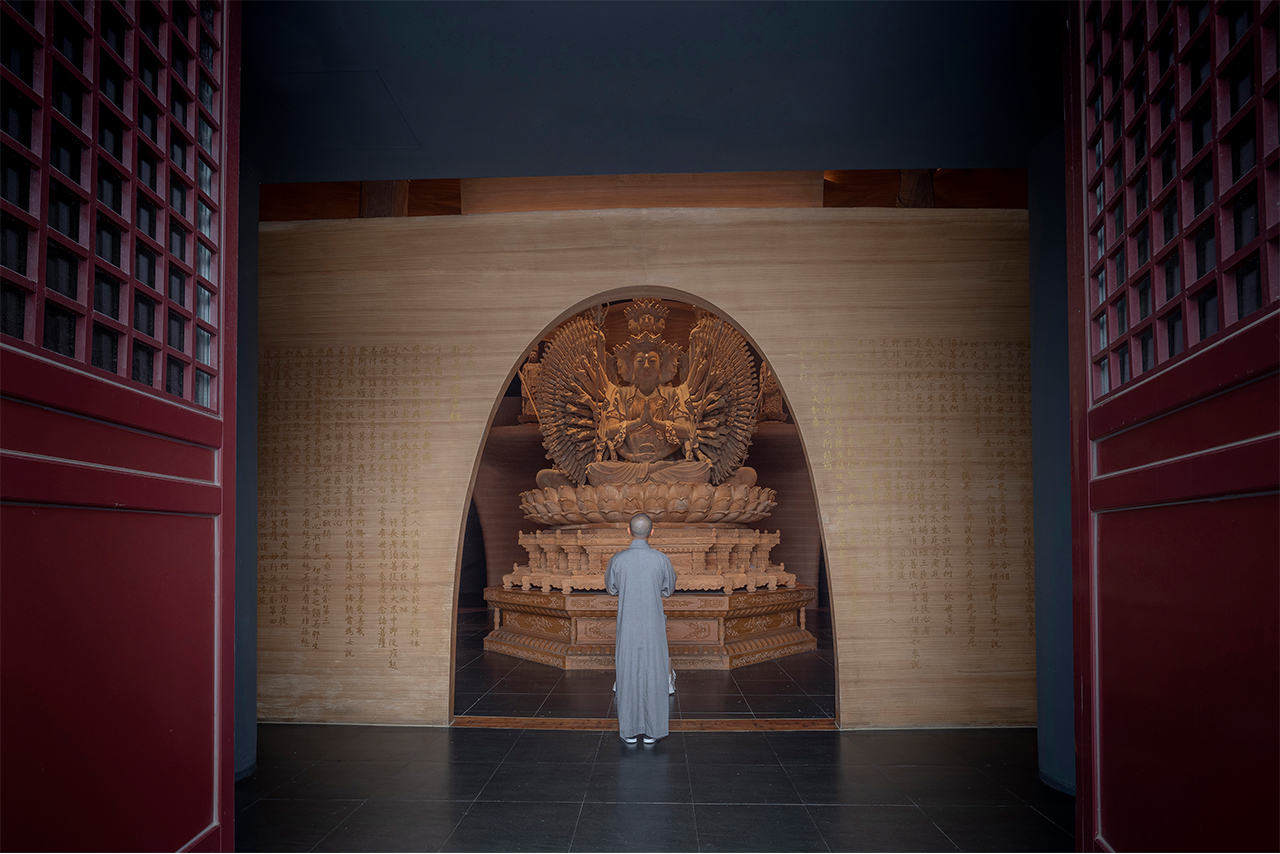 Zushan Ji Xin Monastery Wood Buddha Statue Museum