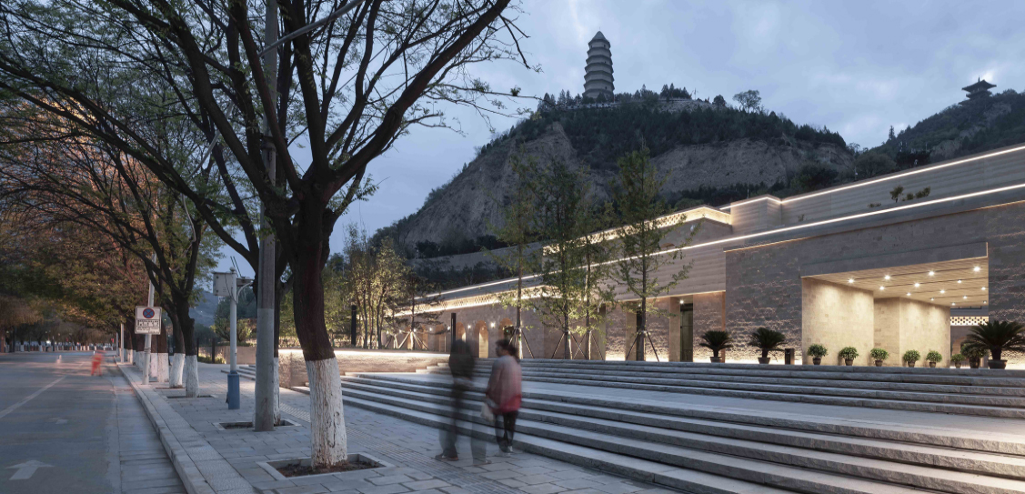Yan’an Baota Mountain Tourist Service Center - Architectural Design & Research Institute of Tsinghua University Co.,Ltd, Images: Zhuang Weimin, Tang Hongjun, Likuang