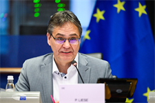 ‘I was never a dreamer’: ETS rapporteur pushes for decreased emission cuts
