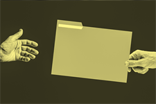 What are the risks when withdrawing a job offer?